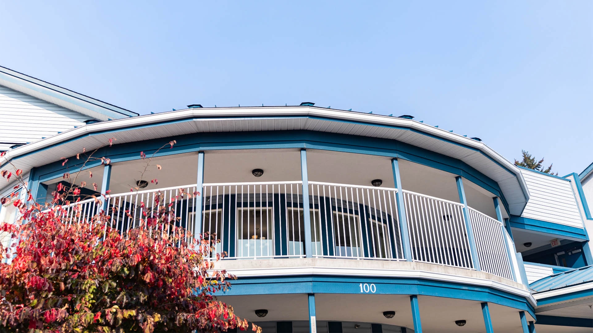 An exterior balcony view of The Hamlets at Fleetwood f